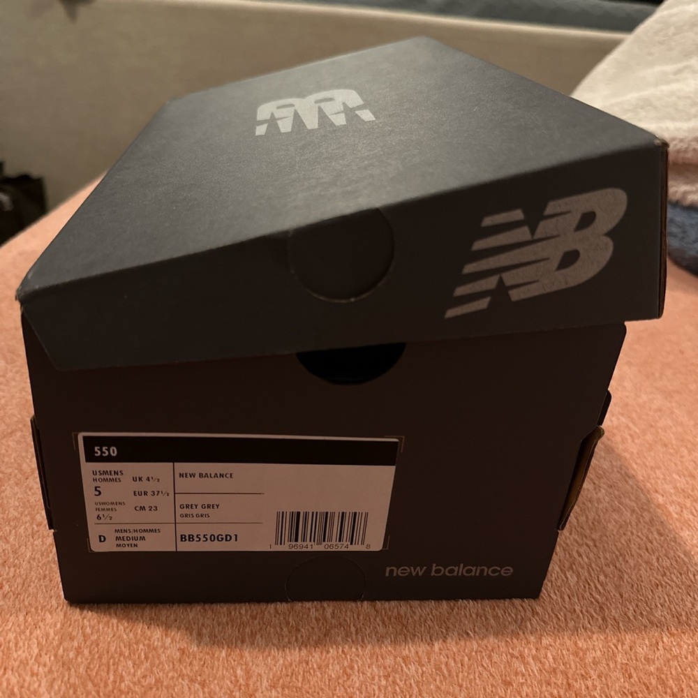 NEW BALANCE 550